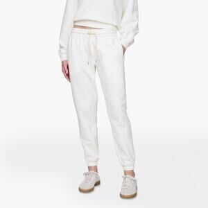 NWT GAP VintageSoft Classic Joggers (New Off White | Size S)